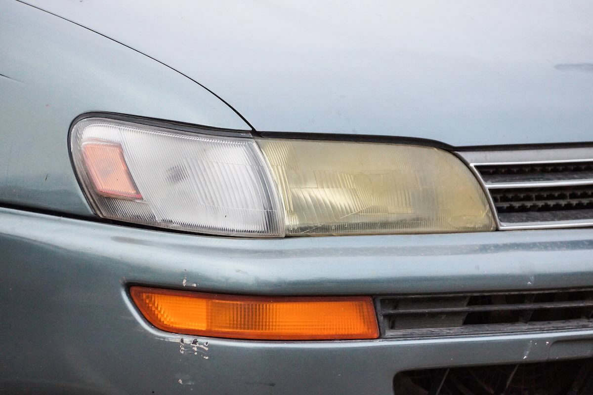 Yellowing headlights in Arizona